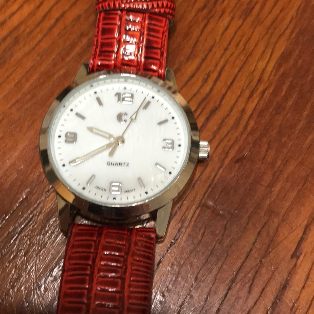 Watch - Picture 2 of 5